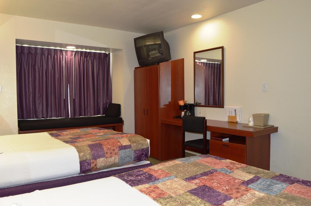 Microtel Inn And Suites By Wyndham Miami Ok Номер фото
